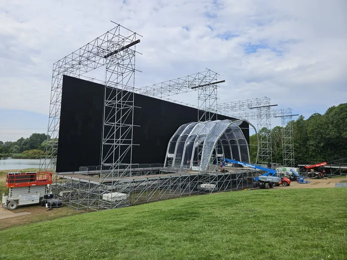 LED wall and scaffold structure by the water